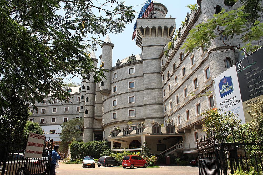 Best Western Amrutha Castle Haydarabad Dış mekan fotoğraf